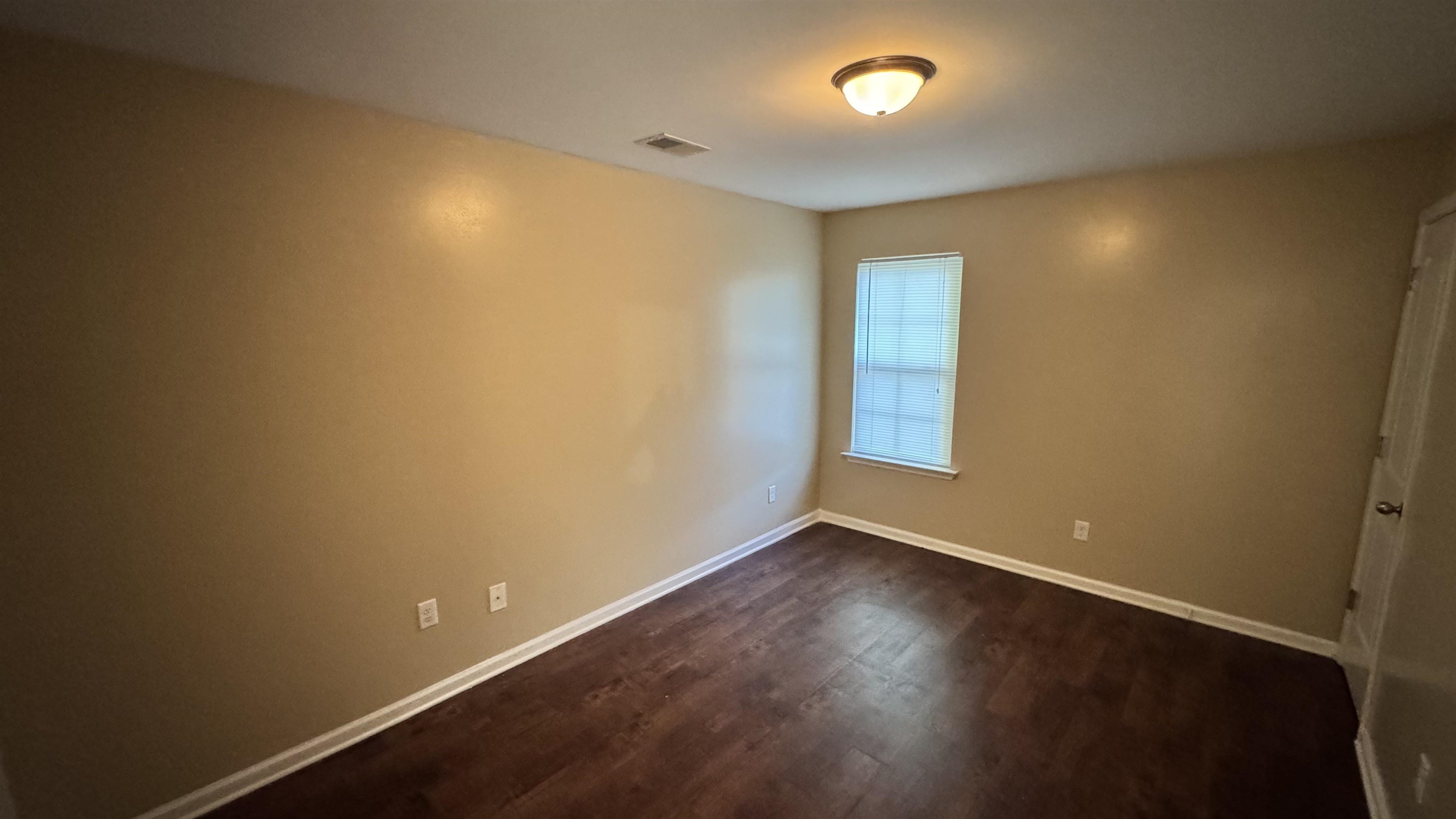 5240 Crossfield Road Memphis, TN 38109 - Photo 10 of 15 Gallery Image 10