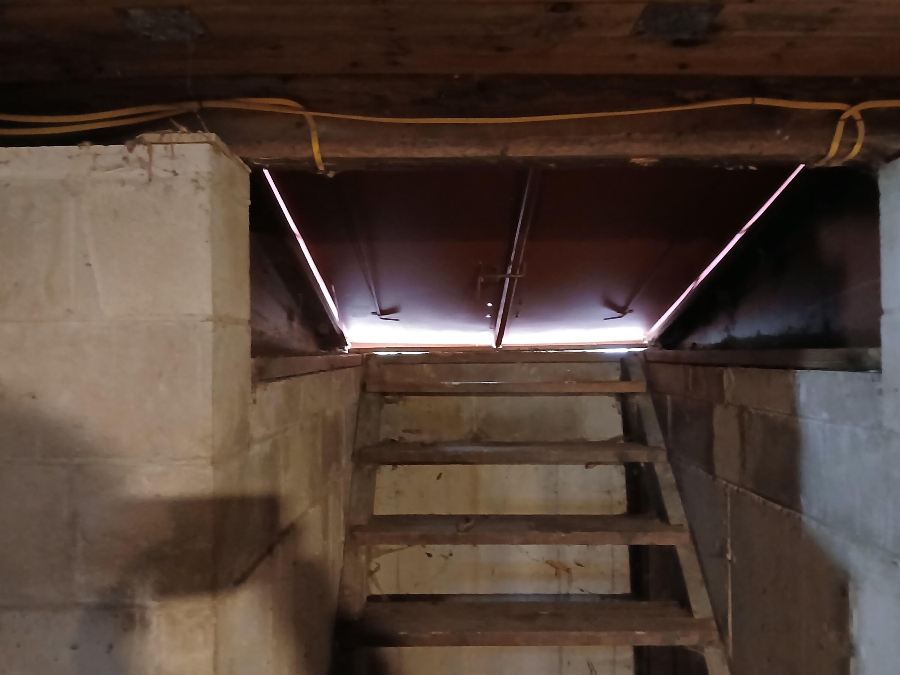 29 River Street Strong, ME 04983 - Photo 5 of 14 4