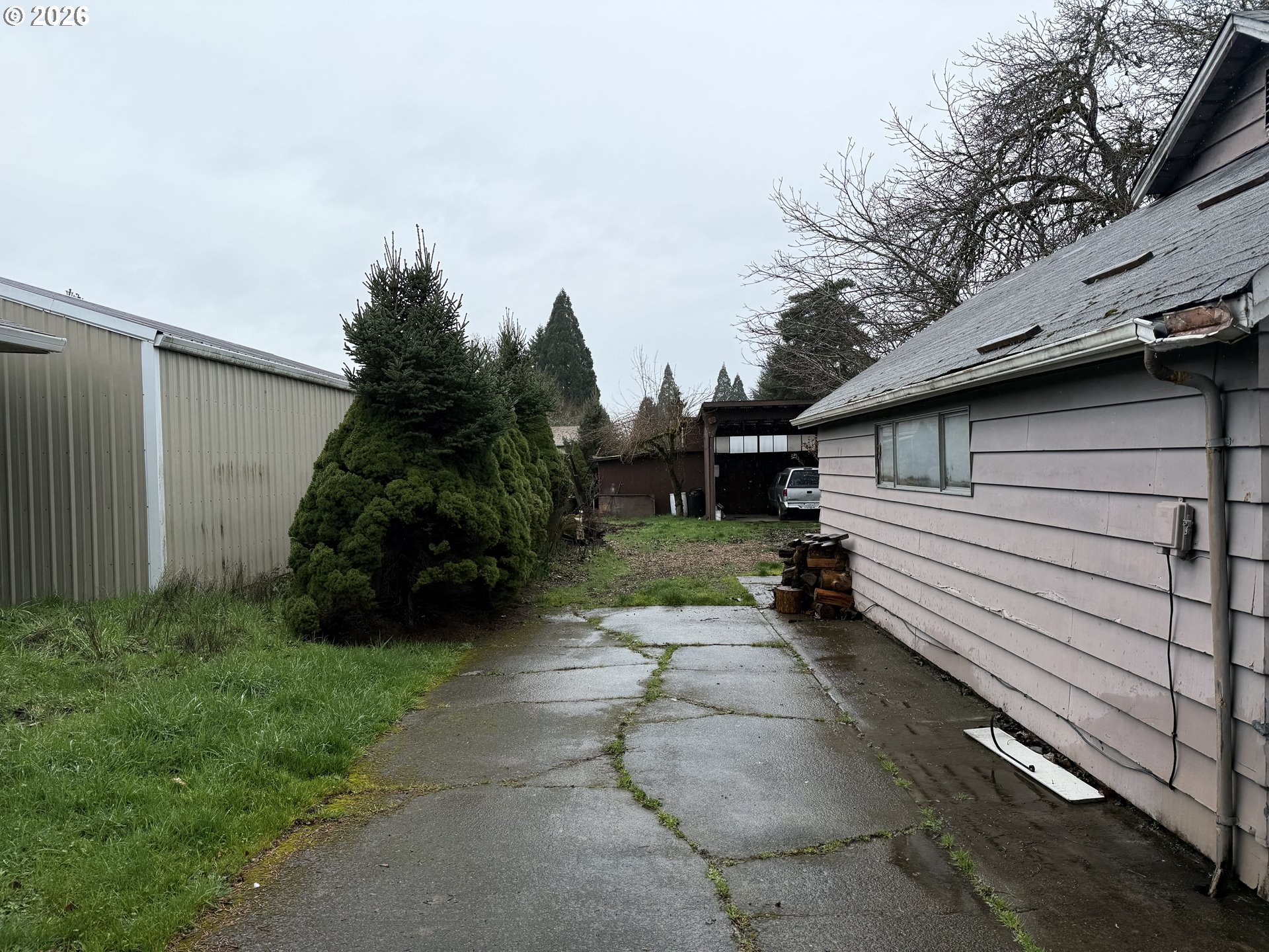 3945 Southwest 185th Avenue Beaverton, OR 97078 - Photo 21 of 26 a view of a back yard of the house