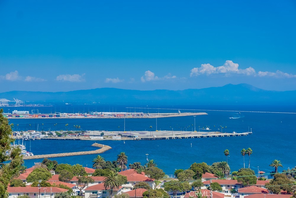 711 West 33rd Street, Unit 9 San Pedro, CA 90731 - Photo 13 of 75