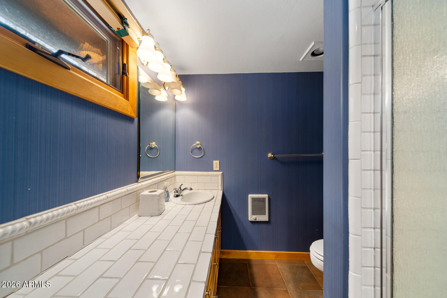 2539 Butterfly Lane Pinetop, AZ 85935 - Photo 49 of 61 a bathroom with a tub and shower