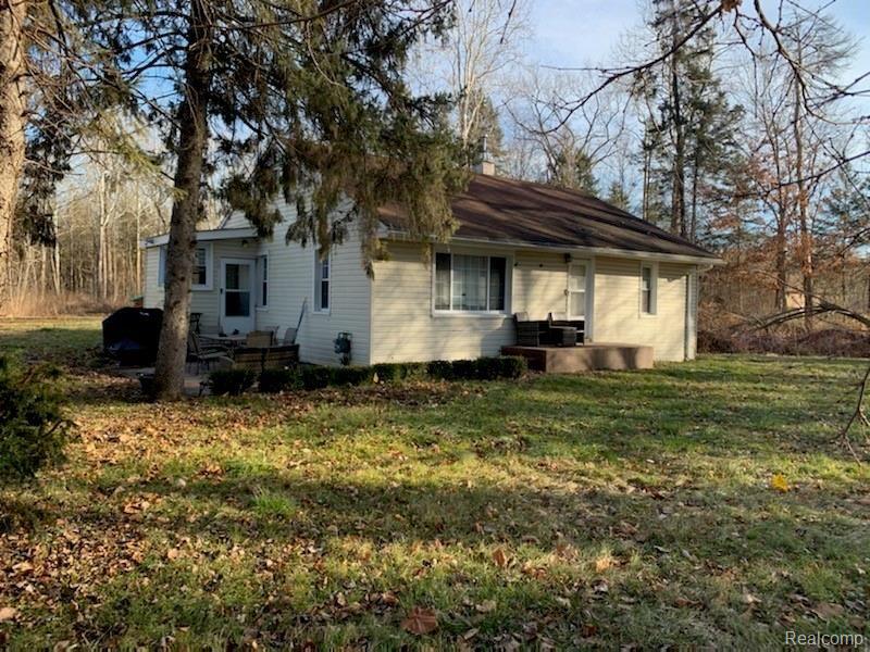 9335 Whittaker Road Ypsilanti, MI 48197 - Photo 39 of 46 IMG_9493 2.JPG