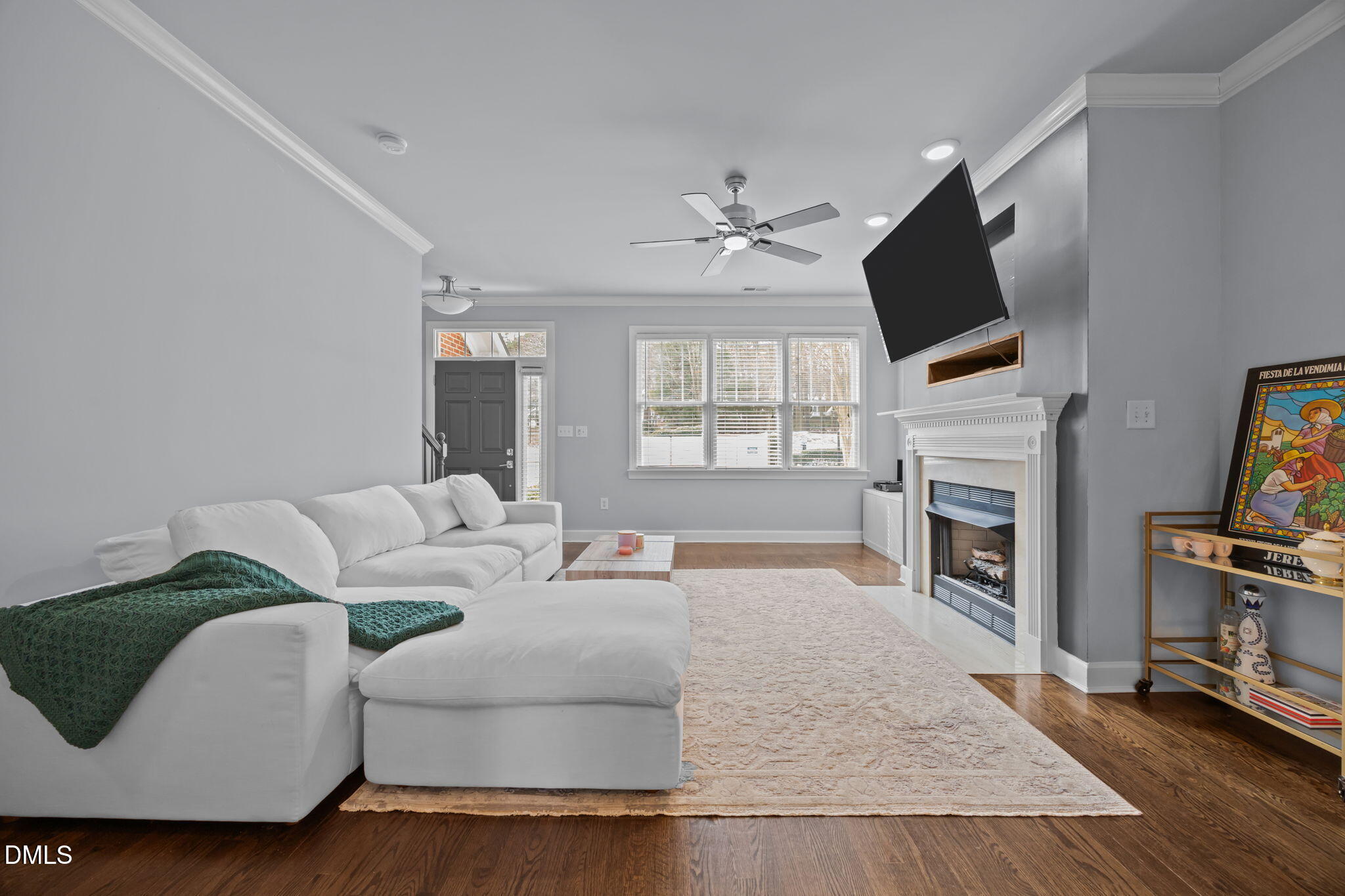132 Ashton Hall Lane Raleigh, NC 27609 - Photo 2 of 24 Living Areas