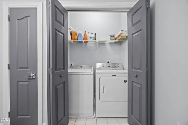 a view of washer and dryer
