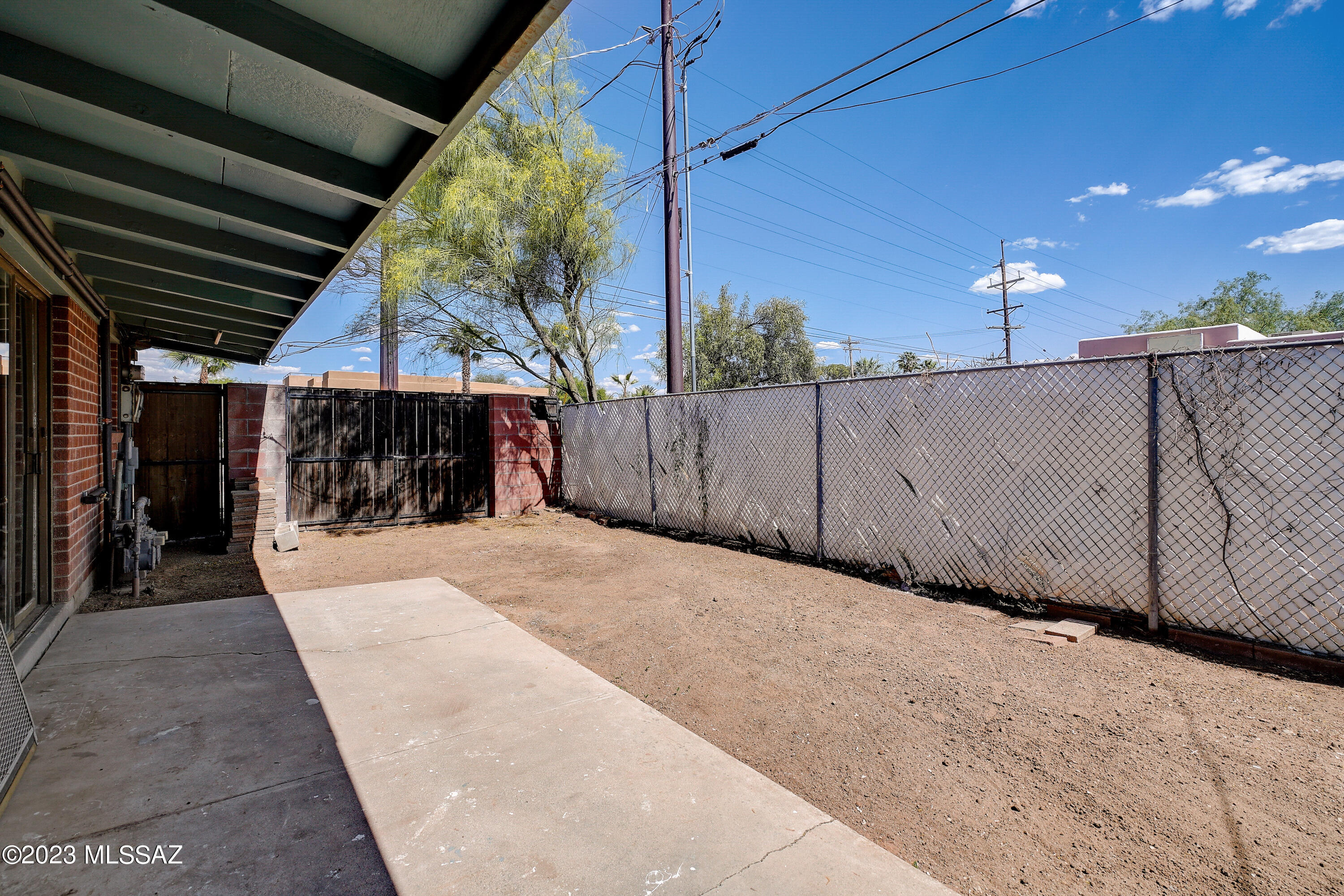 2121 North Country Club Road, Unit 1 Tucson, AZ 85716 - Photo 9 of 12