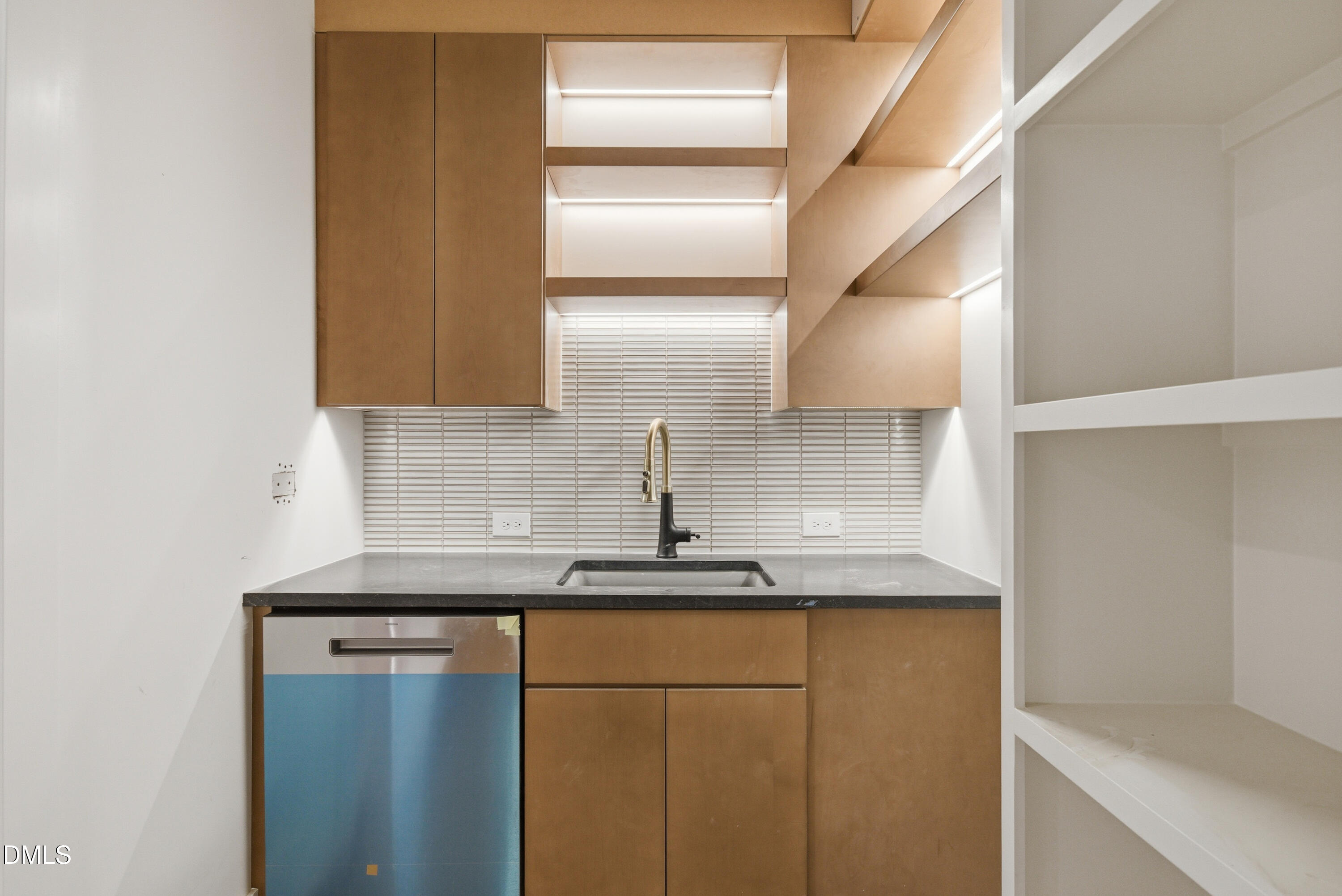 1925 Hunting Ridge Road Raleigh, NC 27615 - Photo 45 of 56 DSC03592