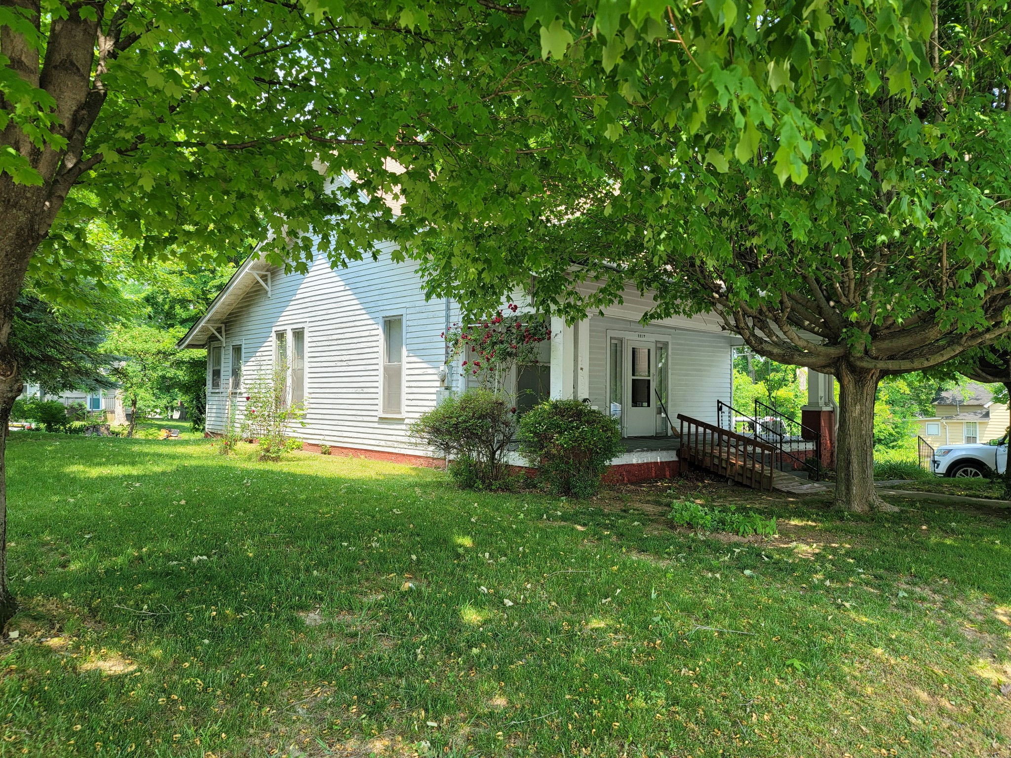 1117 Batts Boulevard Springfield, TN 37172 - Photo 2 of 11 Gallery Image 2
