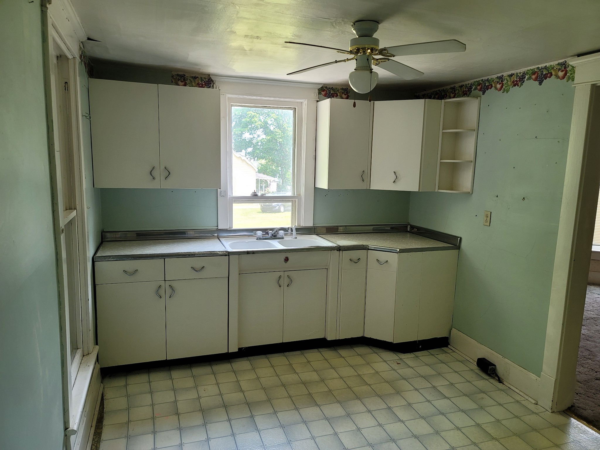 1117 Batts Boulevard Springfield, TN 37172 - Photo 5 of 11 Gallery Image 5