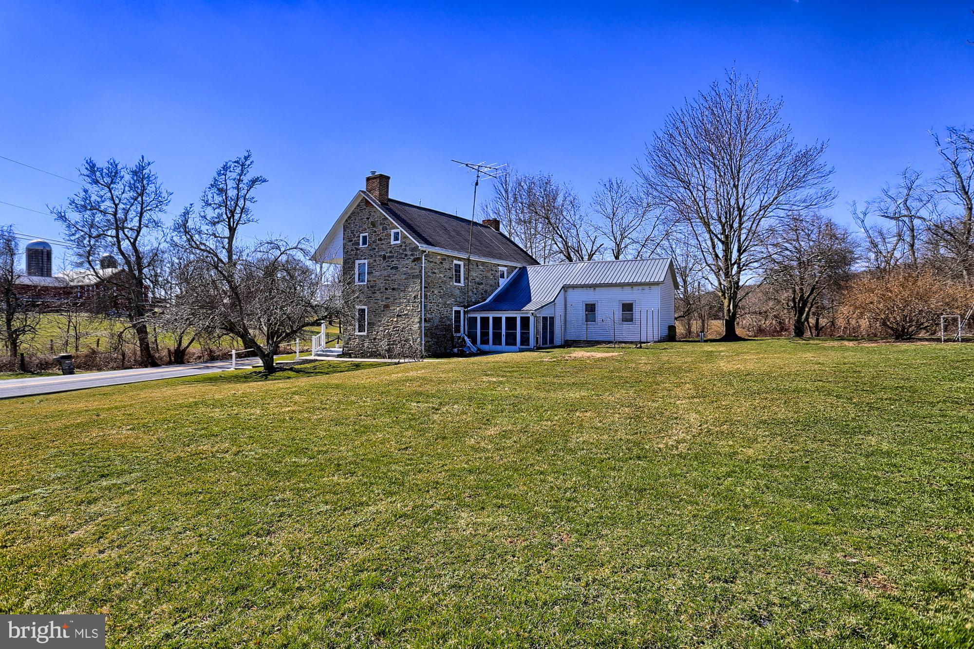 425 Hilltown Road Gettysburg, PA 17325 - Photo 10 of 47 Gallery Image 10