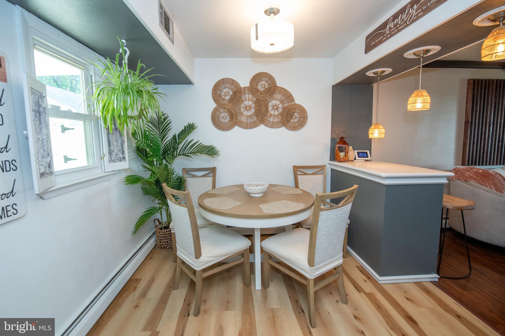 11013 Stevens Road Philadelphia, PA 19116 - Photo 13 of 42 Eat-in kitchen