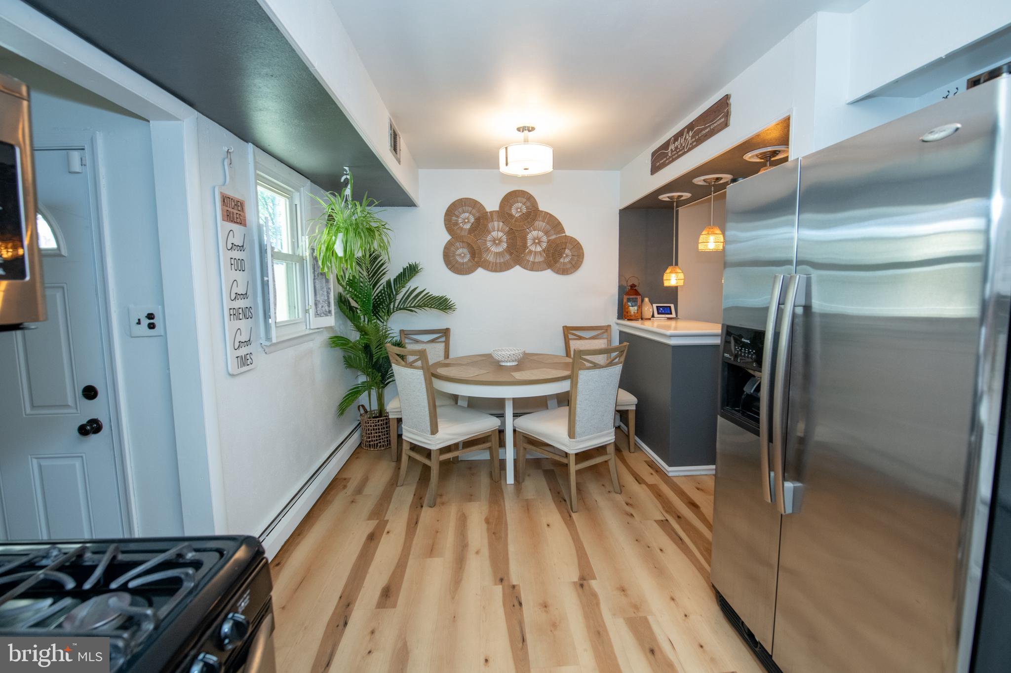 11013 Stevens Road Philadelphia, PA 19116 - Photo 14 of 42 Eat-in kitchen