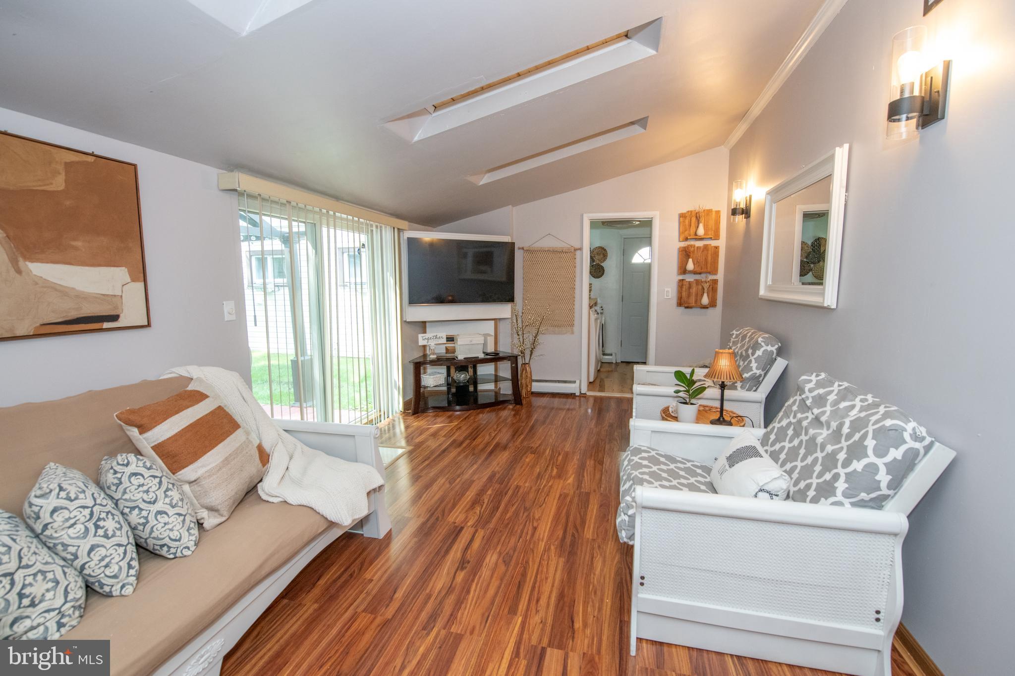 11013 Stevens Road Philadelphia, PA 19116 - Photo 19 of 42 Gallery Image 19