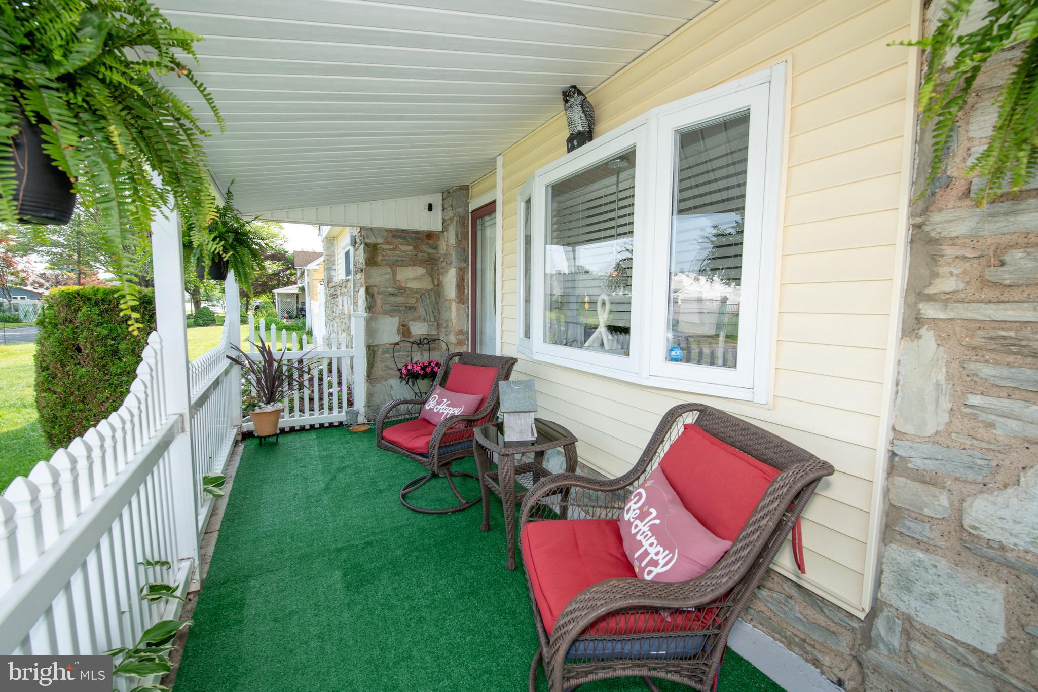 11013 Stevens Road Philadelphia, PA 19116 - Photo 3 of 42 Front porch
