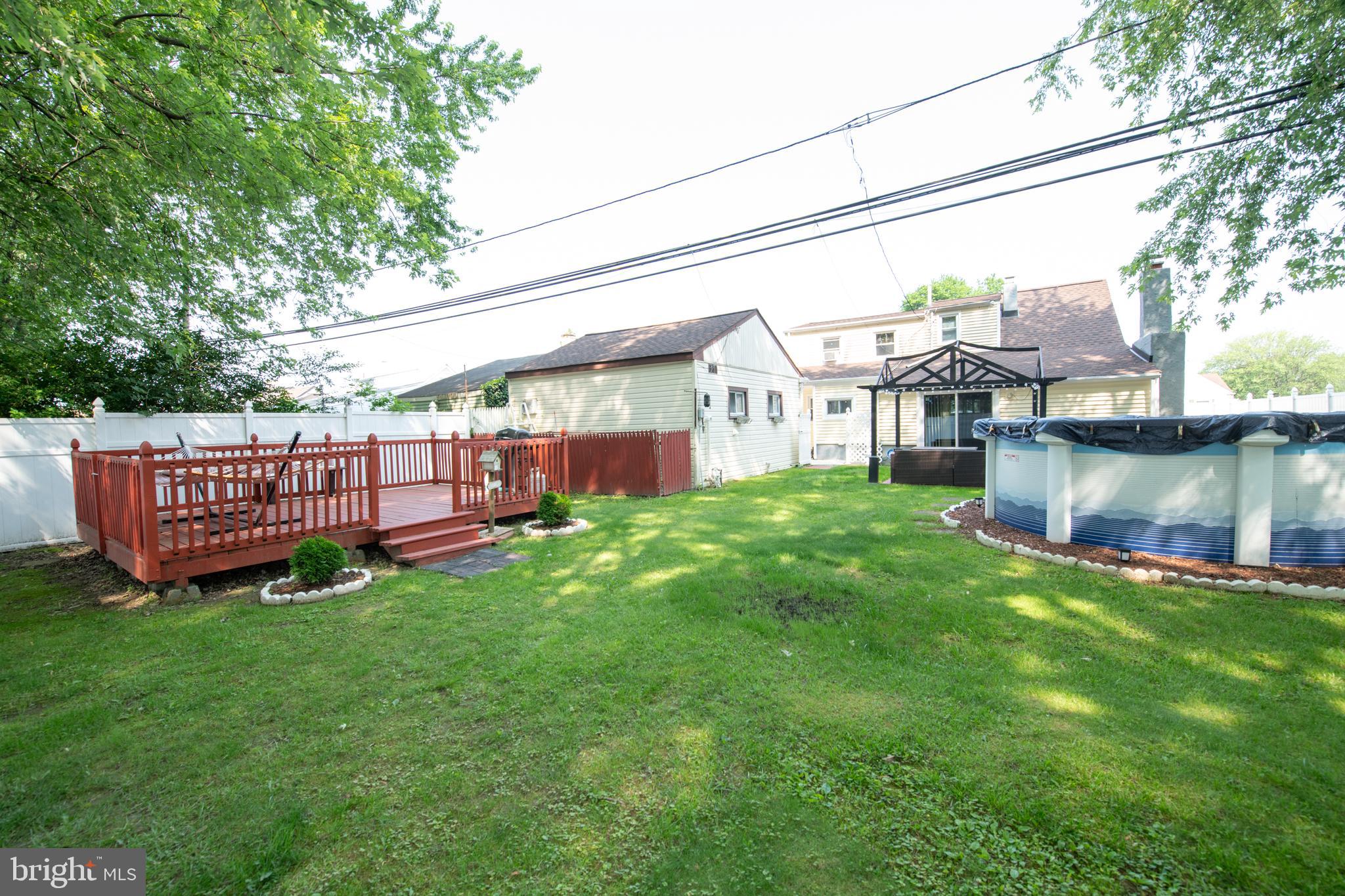 11013 Stevens Road Philadelphia, PA 19116 - Photo 42 of 42 rear yard- privacy fenced
