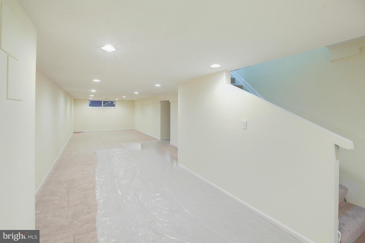 1005 Smoke Tree Road Baltimore, MD 21208 - Photo 28 of 30 Family Room