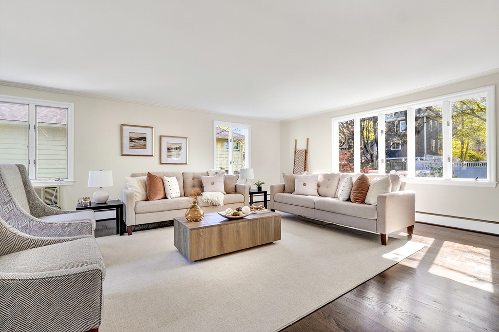 26 Garfield Road Melrose, MA 02176 - Photo 4 of 42