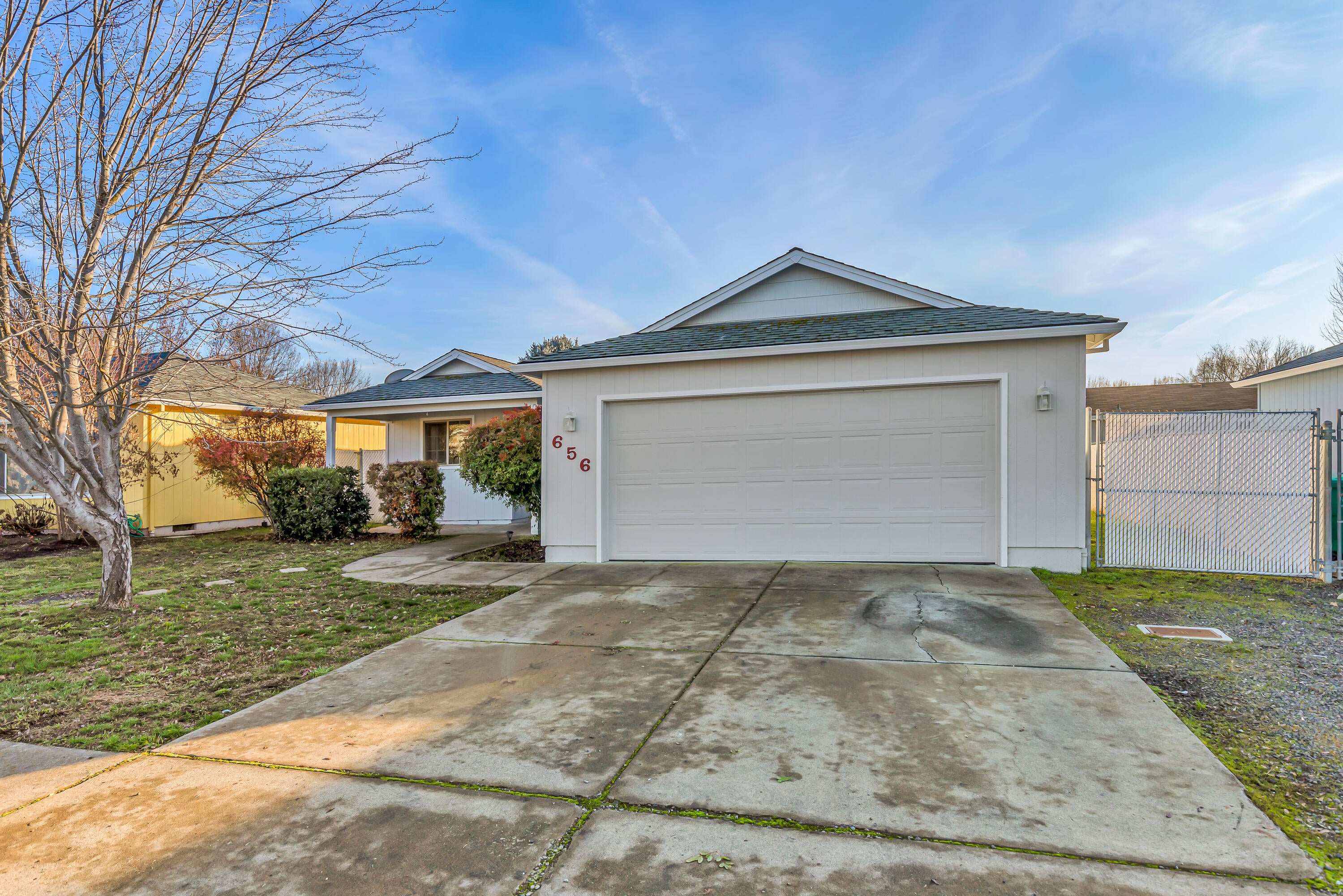 656 Andrea Way Eagle Point, OR 97524 - Photo 24 of 25 9R9A3177