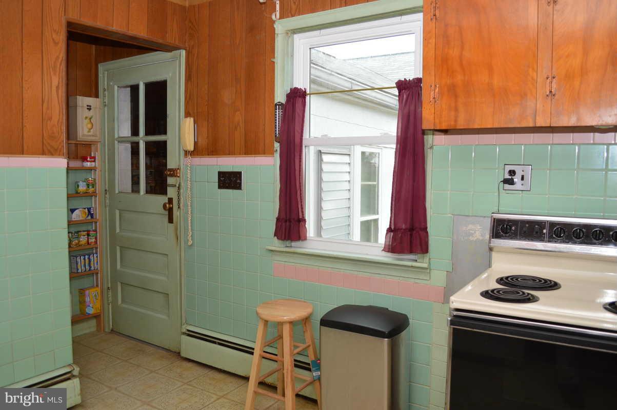 5896 Montgomery Road Elkridge, MD 21075 - Photo 19 of 26 Kitchen