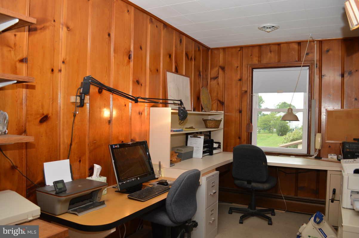 5896 Montgomery Road Elkridge, MD 21075 - Photo 24 of 26 Den/Office