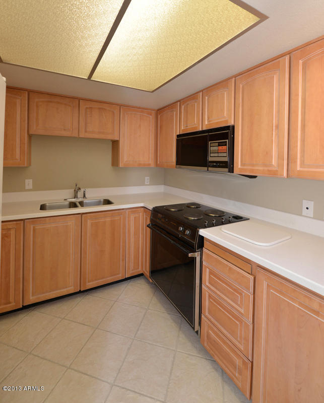 1054 East Pueblo Road, Unit 12D Phoenix, AZ 85020 - Photo 12 of 26 Food Prep