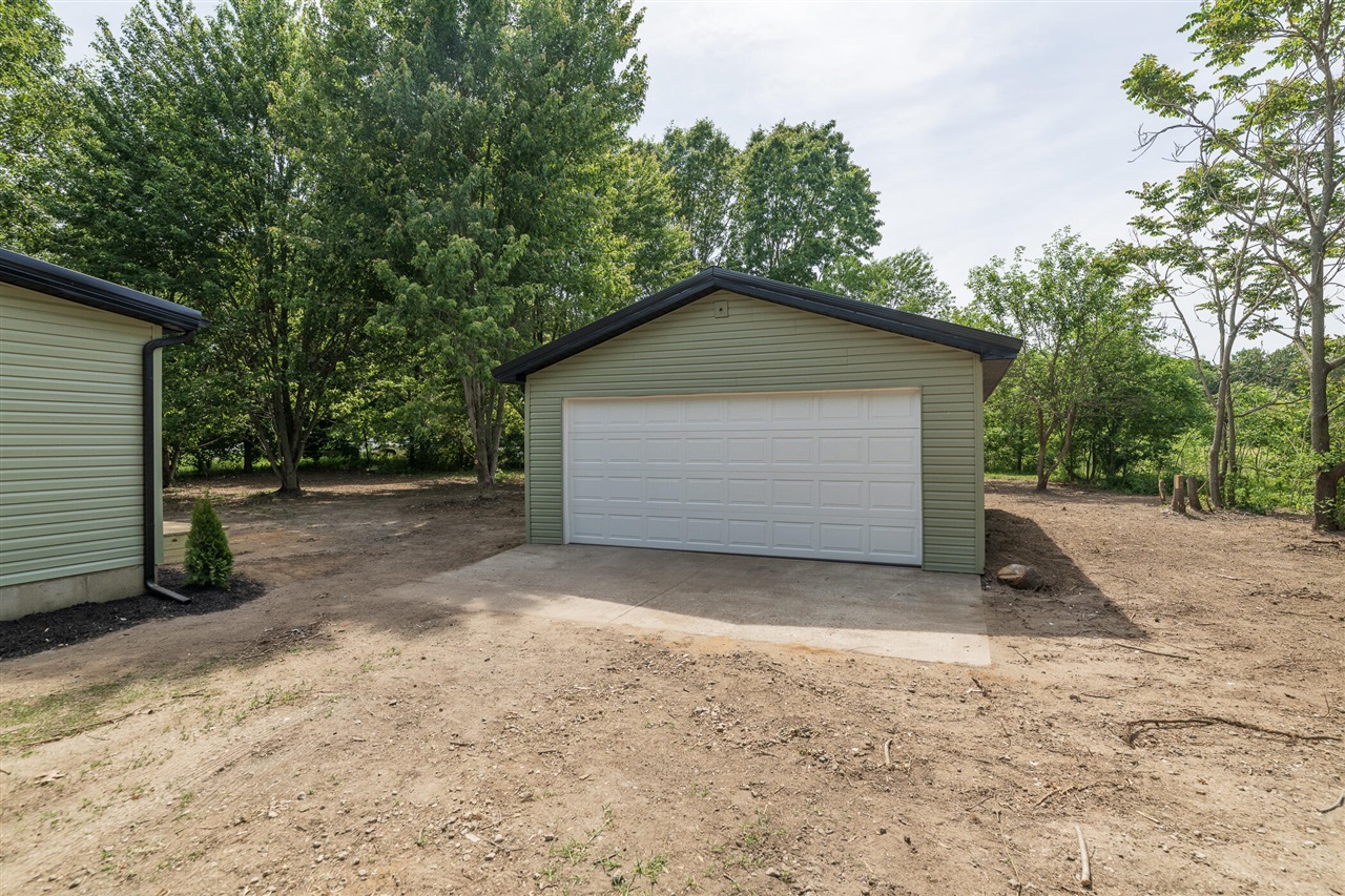 205 Knott Road Niles, MI 49120 - Photo 3 of 39