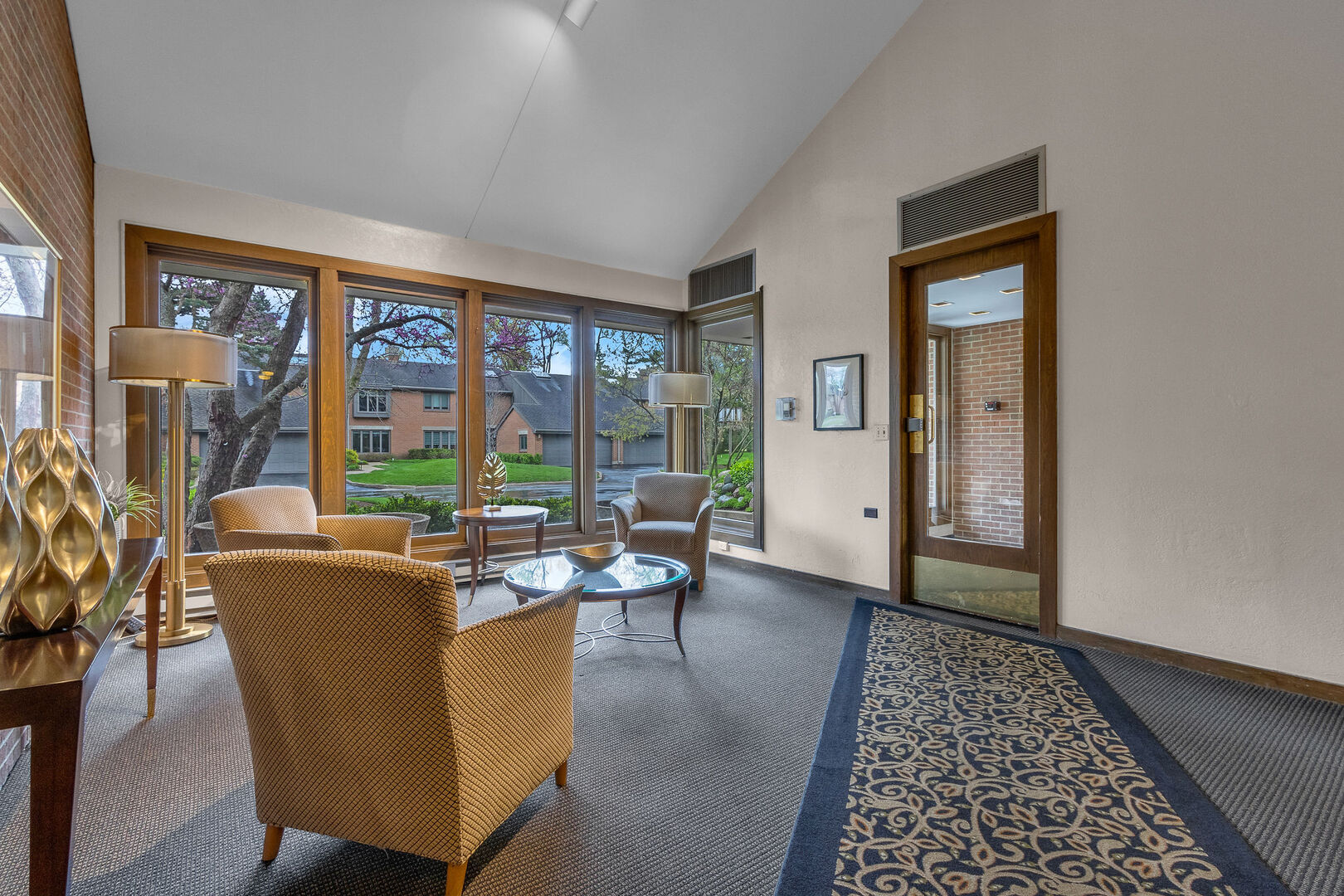 22 Park Lane, Unit 404 Park Ridge, IL 60068 - Photo 28 of 29 Gallery Image 28