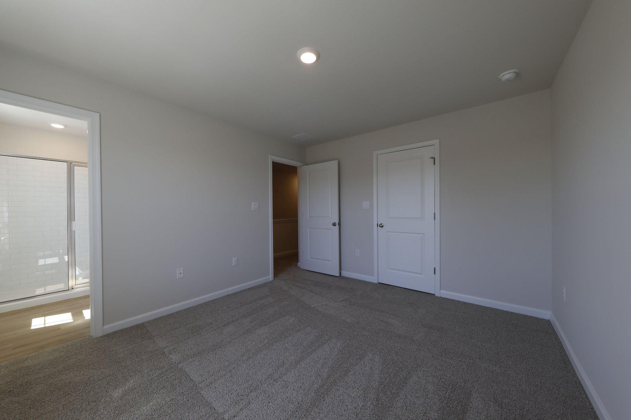 23 Clementon Road East Gibbsboro, NJ 08026 - Photo 19 of 31 Main bedroom suite