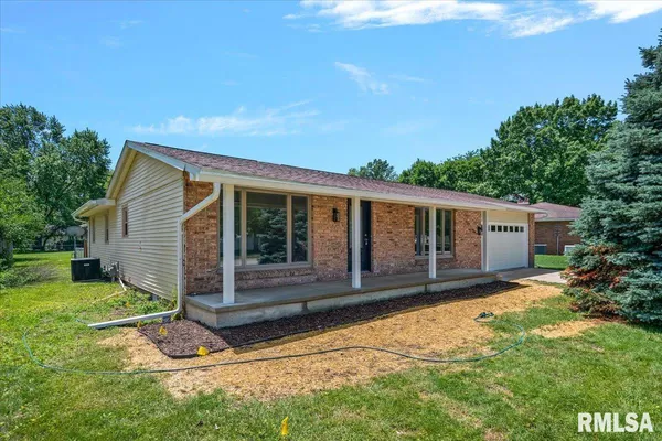 $249,900 | 2320 Lindbergh Boulevard, Springfield, IL 62704