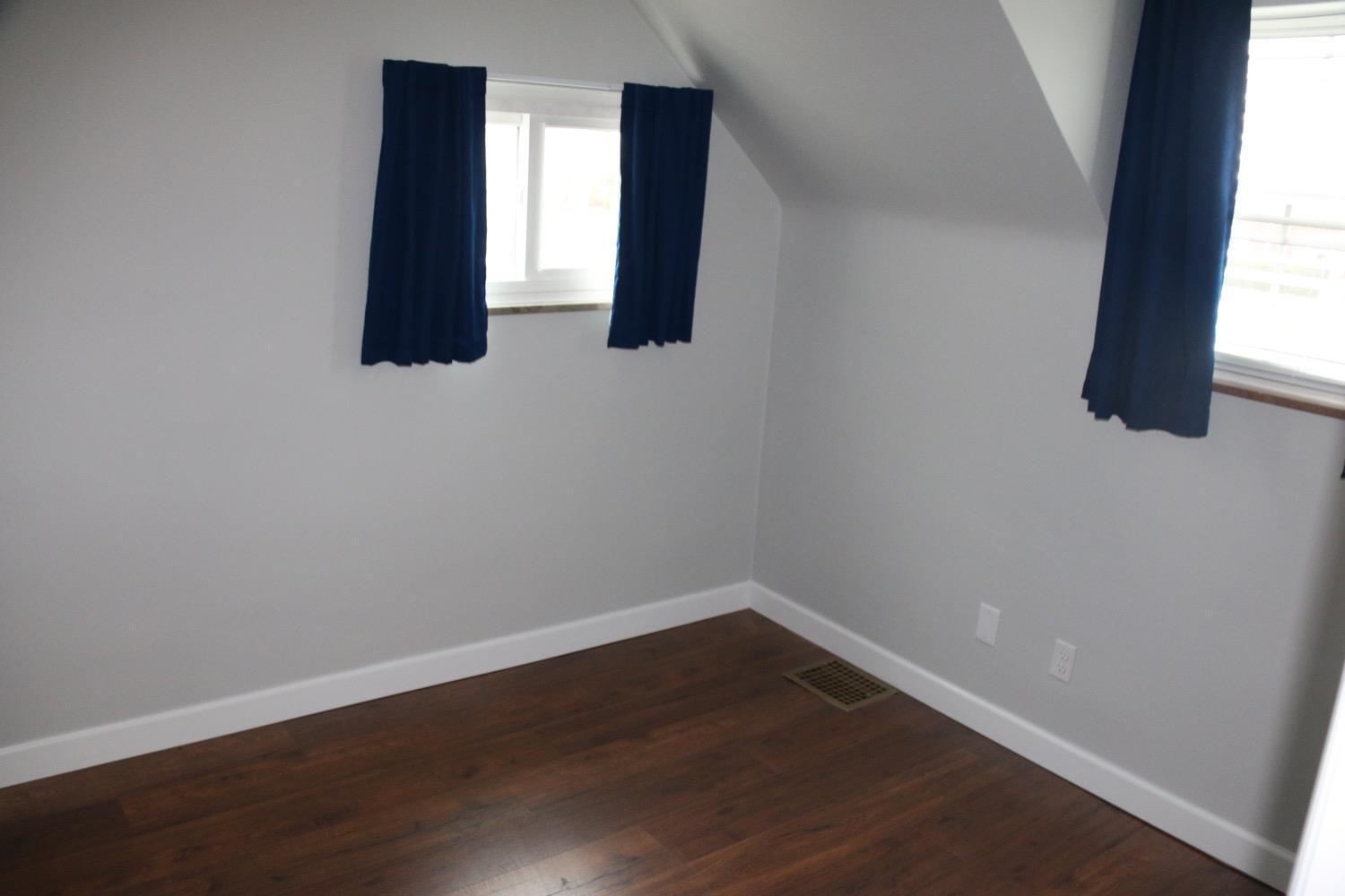 5608 Samver Road Cincinnati, OH 45239 - Photo 12 of 32