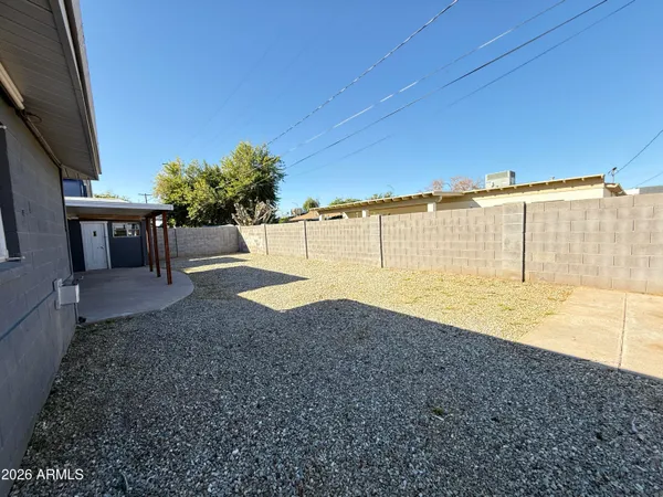 a view of an outdoor space