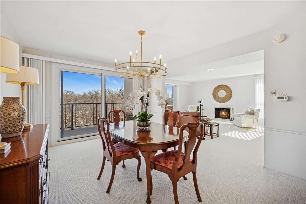 640 Winnetka Mews, Unit 405 Winnetka, IL 60093 - Photo 6 of 23