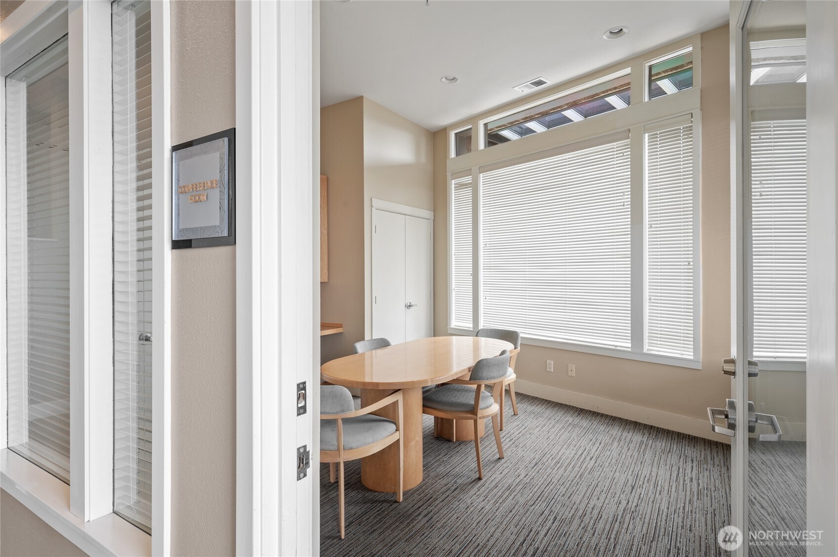 1900 Alaskan Way, Unit 404 Seattle, WA 98101 - Photo 35 of 40 Gallery Image 35
