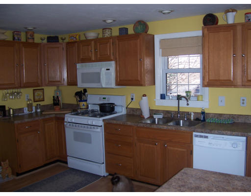 78 Idalla Road Worcester, MA 01606 - Photo 8 of 9 Gallery Image 8