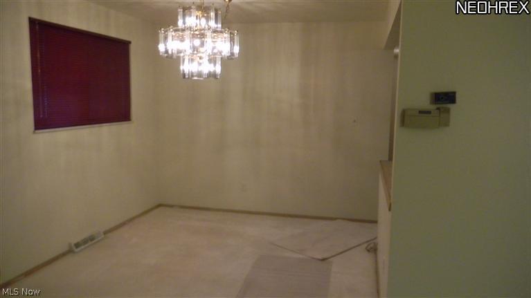 24419 Ronan Road Bedford Heights, OH 44146 - Photo 14 of 25 Dining room