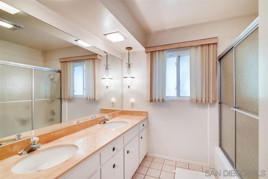 7341 Rue Michael La Jolla, CA 92037 - Photo 22 of 25