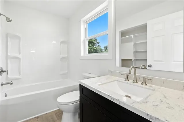 $250,000 | 105 North Campbell Street, Pleasant Hill, MO 64080