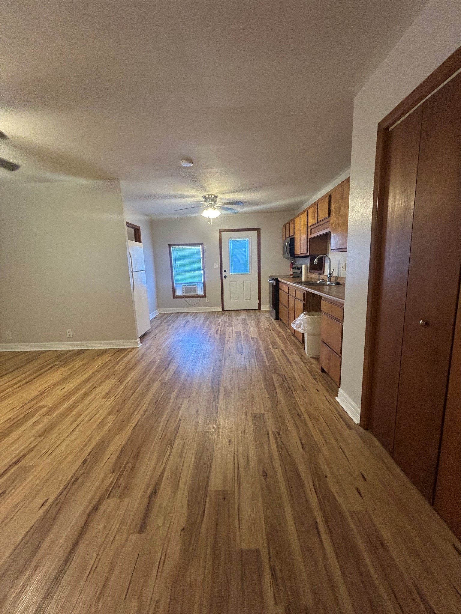 1312 North Avenue R Freeport, TX 77541 - Photo 13 of 16