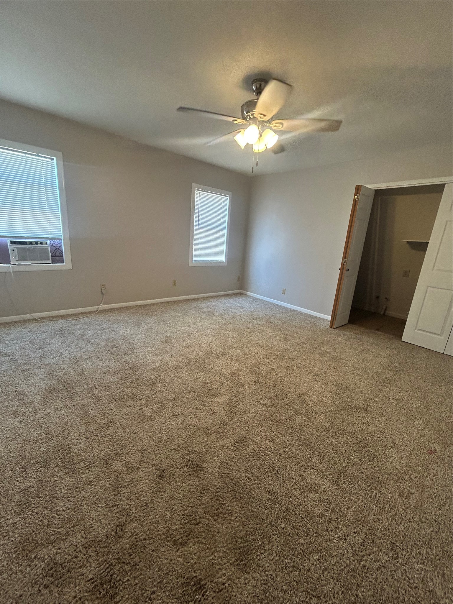 1312 North Avenue R Freeport, TX 77541 - Photo 14 of 16 Primary bedroom