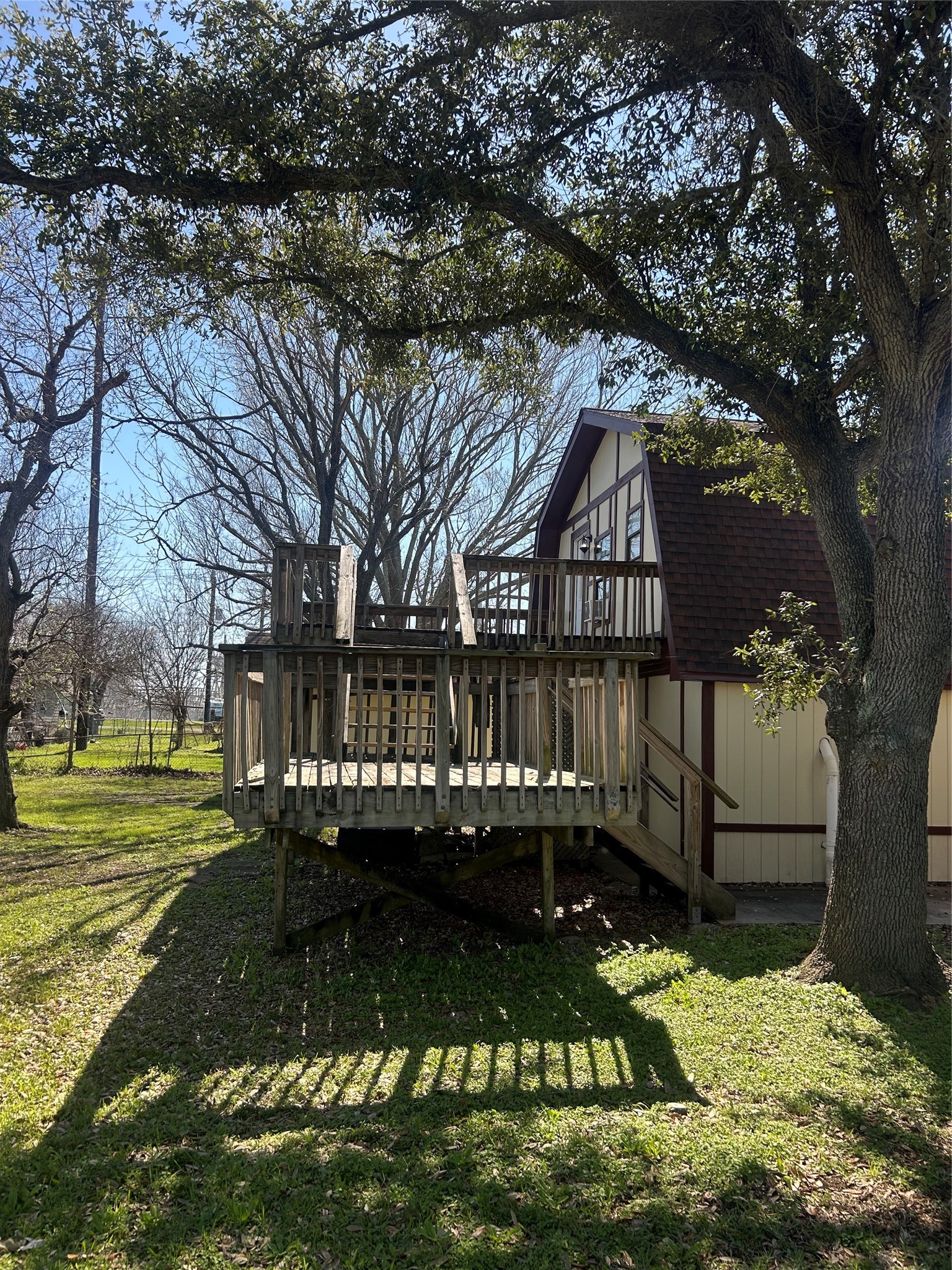 1312 North Avenue R Freeport, TX 77541 - Photo 4 of 16 Back of the property