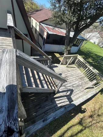 $975 | 1312 North Avenue R, Freeport, TX 77541