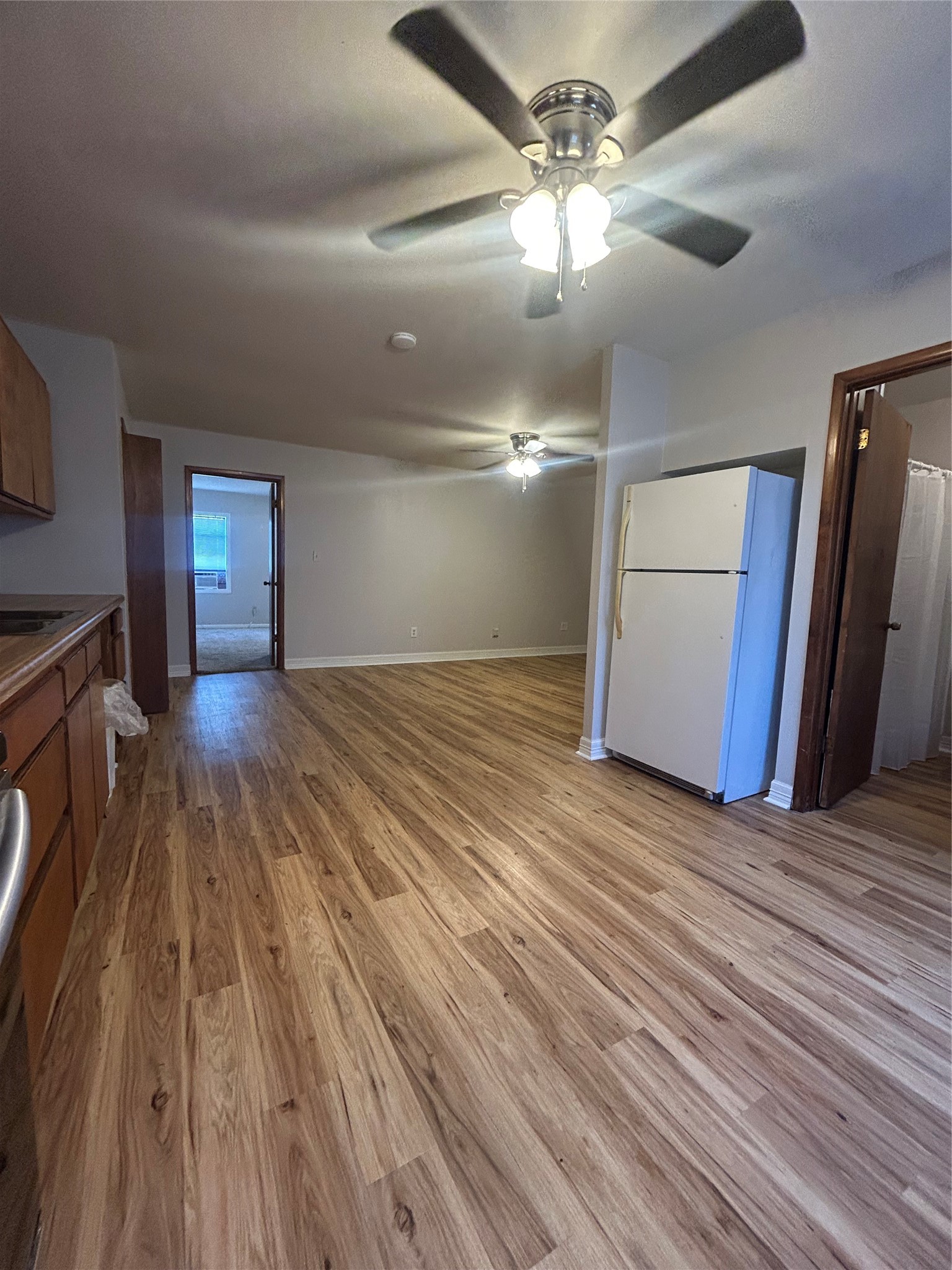1312 North Avenue R Freeport, TX 77541 - Photo 9 of 16 Kitchen