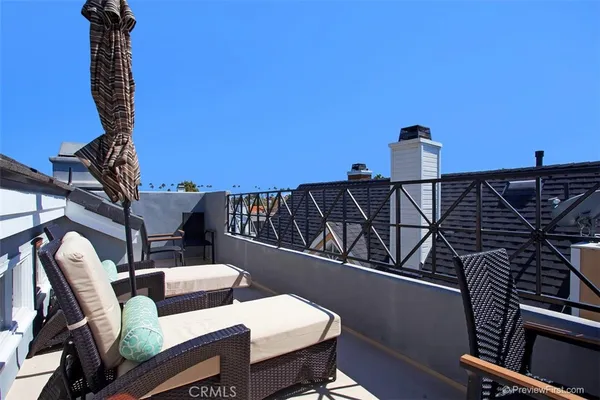 $13,000 | 441 Carnation Avenue, Corona del Mar, CA 92625