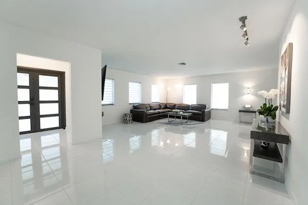 $6,000 | 1330 West Terra Mar Drive, Pompano Beach, FL 33062