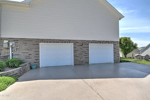 $350,000 | 134 May Apple Road, Bluff City, TN 37618