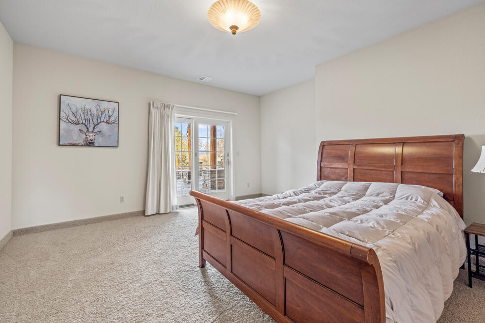 24624 Schaupp Road Klamath Falls, OR 97603 - Photo 52 of 62 24624SchauppRd.-Interiors-36