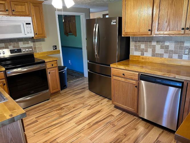 51 Messick Road Poquoson, VA 23662 - Photo 5 of 30