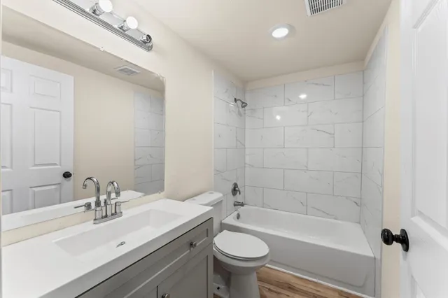 $324,900 | 1106 5th Street, Hempstead, TX 77445