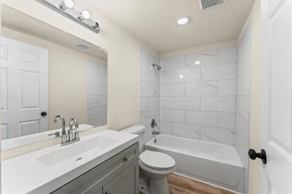 $299,900 | 1106 5th Street, Hempstead, TX 77445