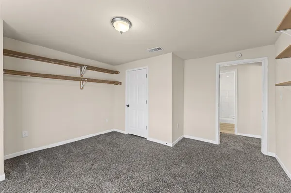 $299,900 | 1106 5th Street, Hempstead, TX 77445