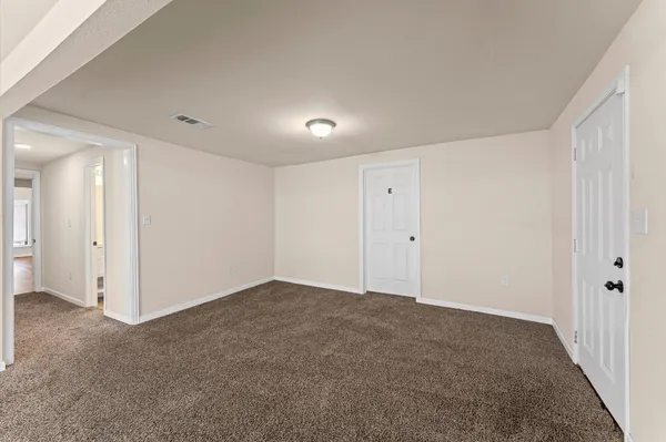 $299,900 | 1106 5th Street, Hempstead, TX 77445
